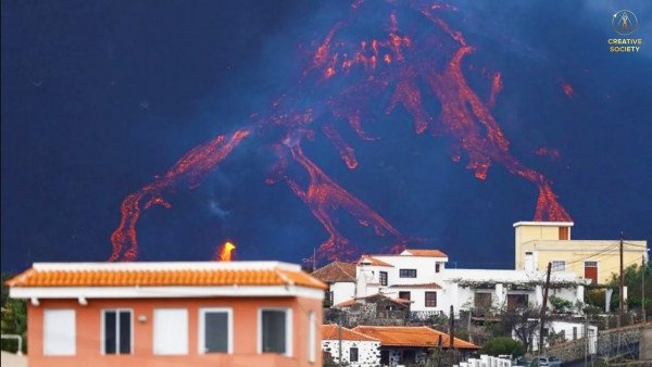 Wahrheit vom Augenzeugen des Vulkanausbruchs. Schneefall in Kalifornien. Sturm Aurora in Europa