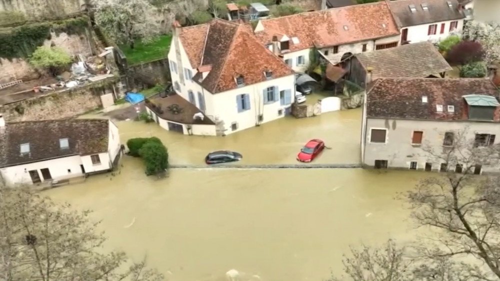 Frankrig oversvømmelser, unormal nedbør i Frankrig