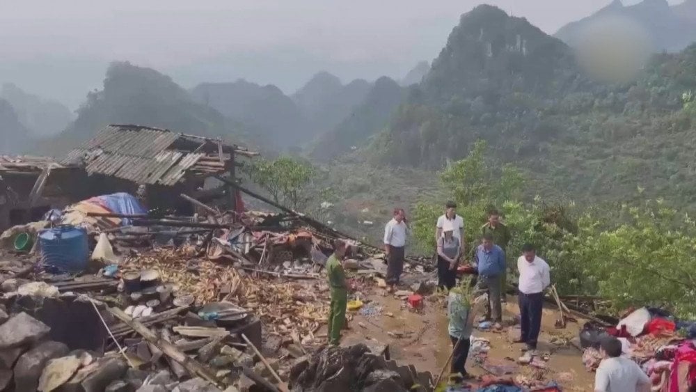 hus i Vietnam, storm Vietnam, regn Vietnam