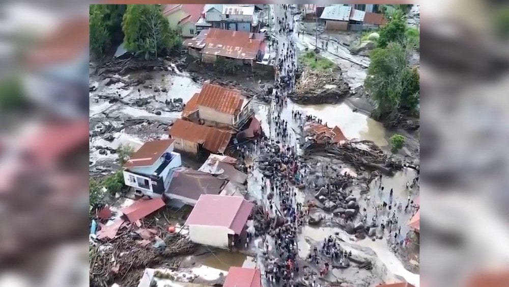 Volcán, Indonesia, Inundaciones, Sumatra Occidental, Monte Marapi, inundaciones Indonesia