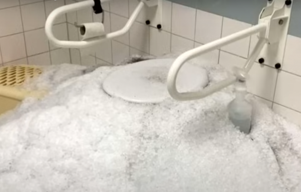 Hail in toilets Netherlands, rain with hail floods homes, storm in the Netherlands