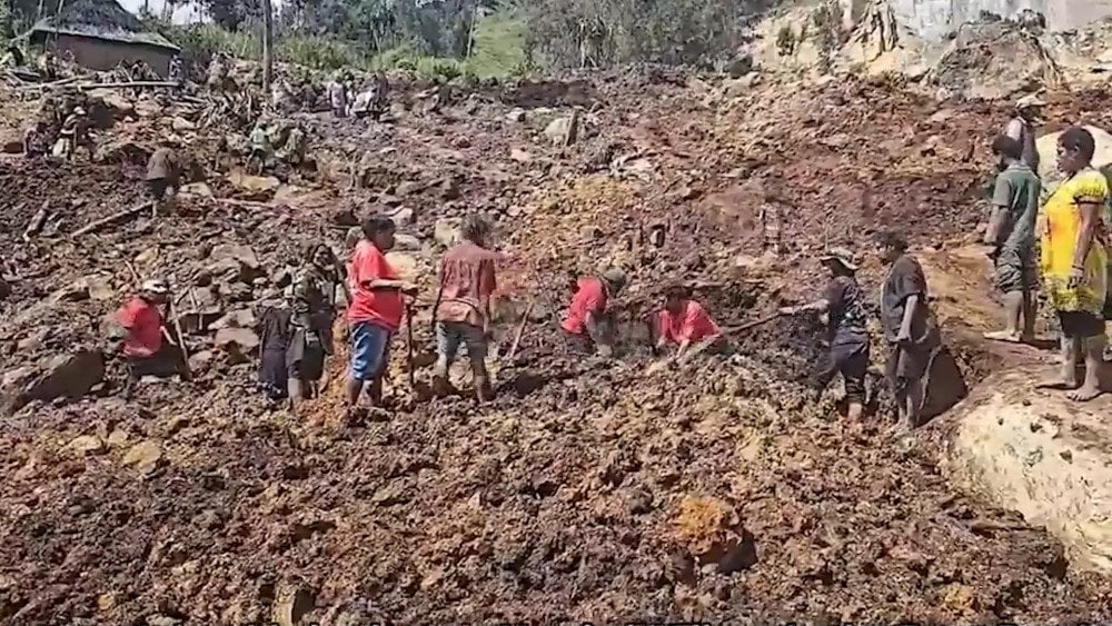 люди под завалами, оползень в Папуа-Новой Гвинее, погребённые заживо