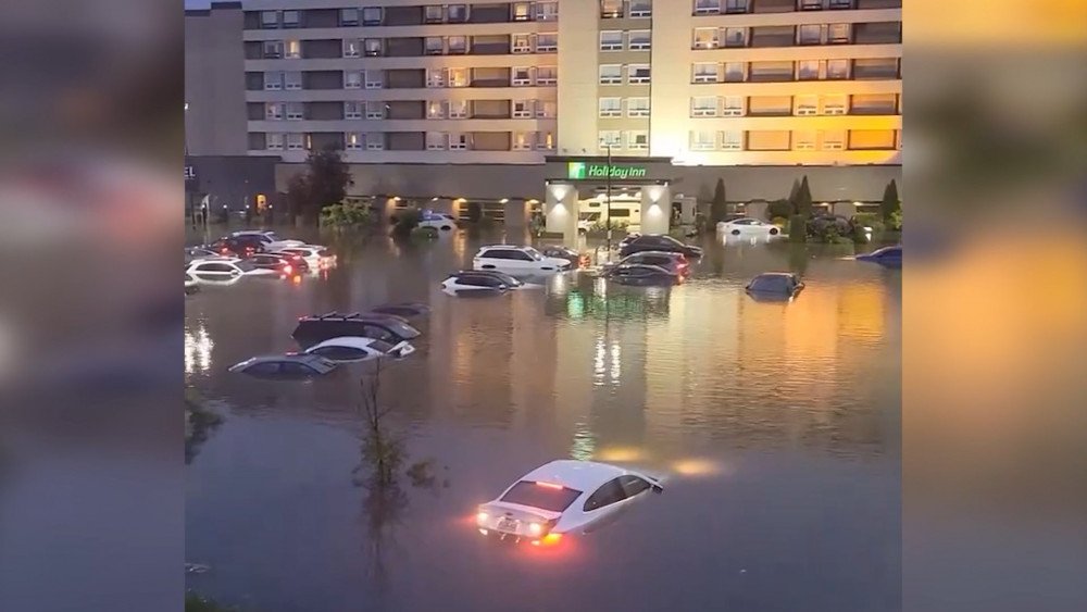 flood in Canada, Tropical Storm Debbie in Canada, flood in Montreal, Montreal-Trudeau Airport, rainfall record in Canada