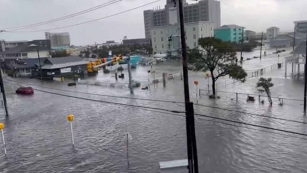 poplava Carolina Beach, Potencijalni ciklon 8, poplava u SAD, poplava u Sjevernoj Karolini, milenijumska poplava SAD, rekordne padavine u SAD