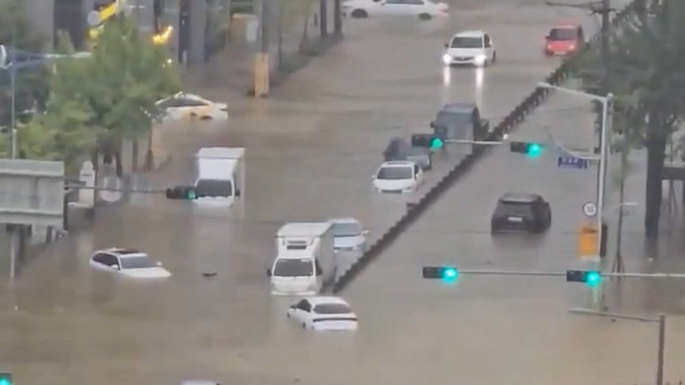 Tifón Pulasan en Corea del Sur, socavones en Busan, socavones en Corea del Sur, inundaciones en Corea del Sur, inundaciones en Busan