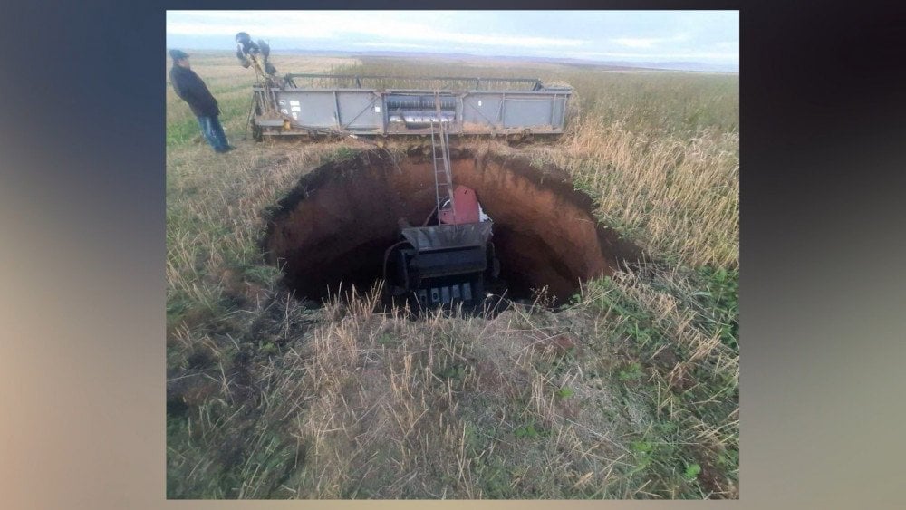 Sinkhole in Irkutsk Region, sinkhole in Russia, harvester fell into sinkhole in Irkutsk Region, sinkholes in Russia