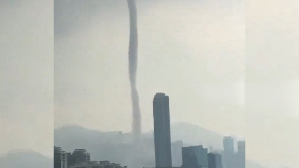 vandens tornadas Honkonge, vandens tornadas Kinijoje, pirmasis vandens tornadas Honkonge