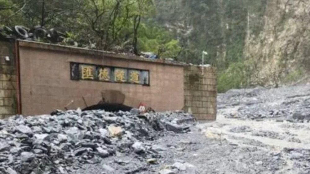 Typhoon Kong-rey in Taiwan, Landslide in Taiwan