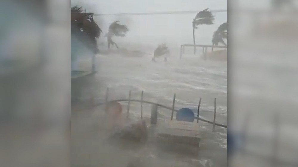 Hurricane Rafael, strong winds in Cuba, hurricane in Cuba