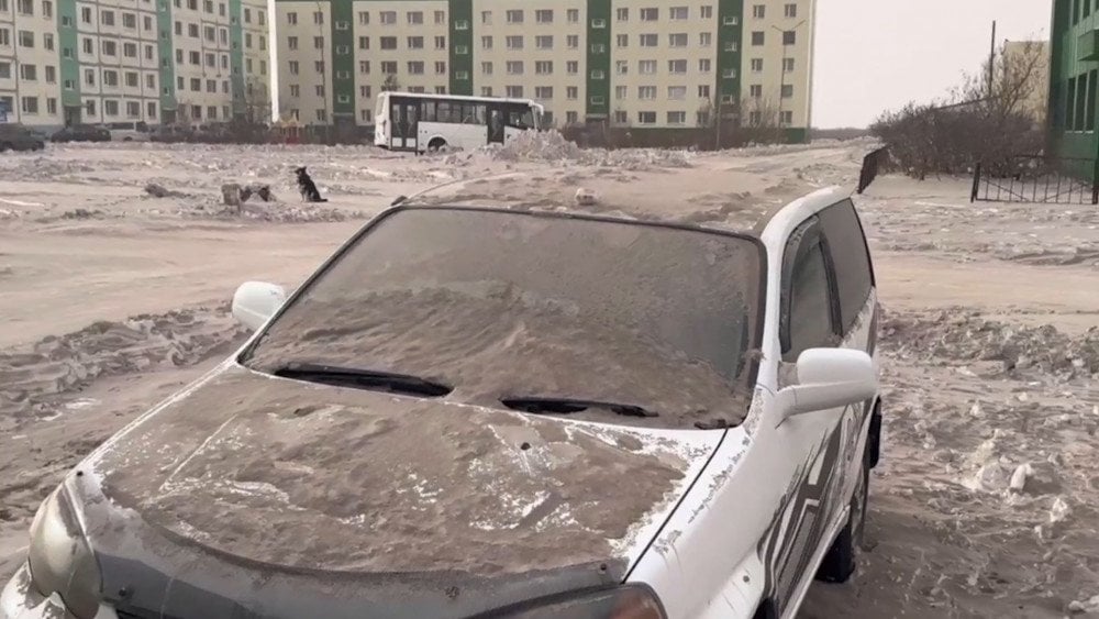 Shiveluch volcano eruption, Kamchatka volcano, Kamchatka blanketed in ash