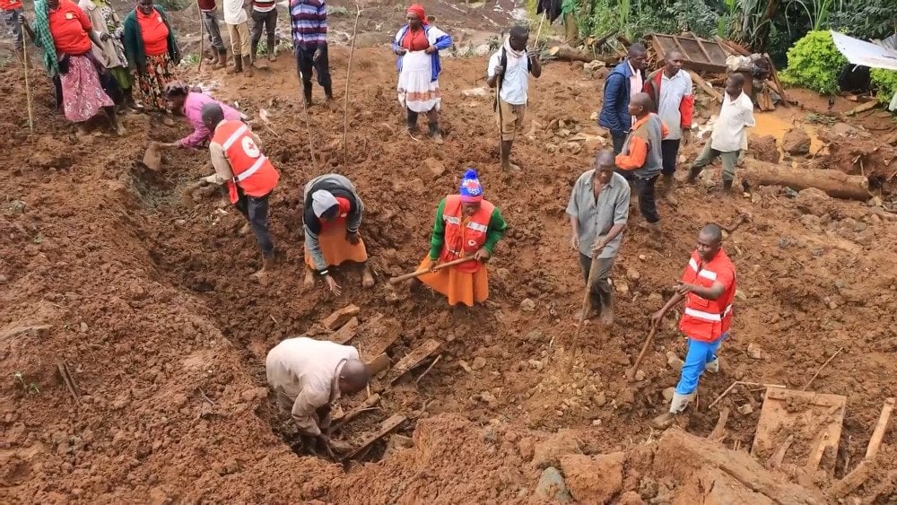 Ugandas surmav maalihe, Ugandas tugev vihmasadu, Ugandas maalihe