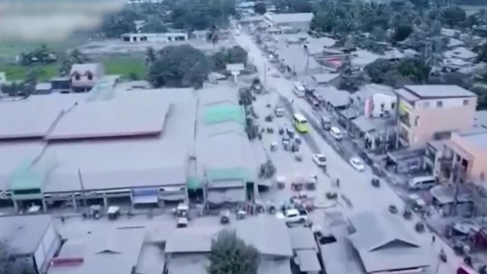 Vulcão Kanlaon, erupção de Kanlaon Filipinas