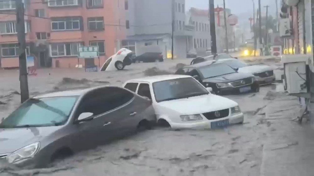 Record Rainfall in China, Heavy Rain in China, Downpour in China