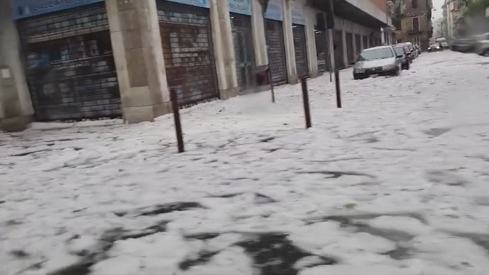 Tempestade de granizo em Itália, granizo intenso na Itália.