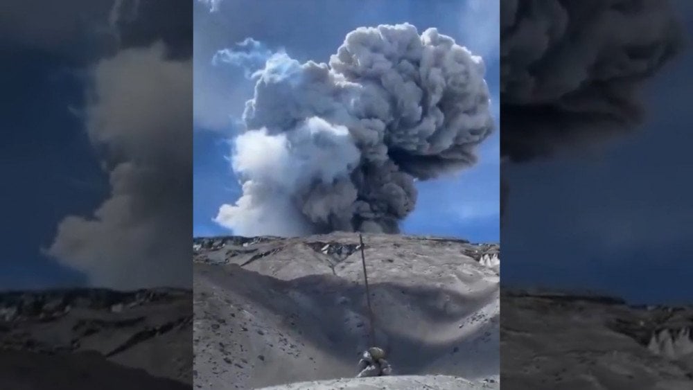 Éruption volcanique en Colombie, éruption du volcan Nevado del Ruiz