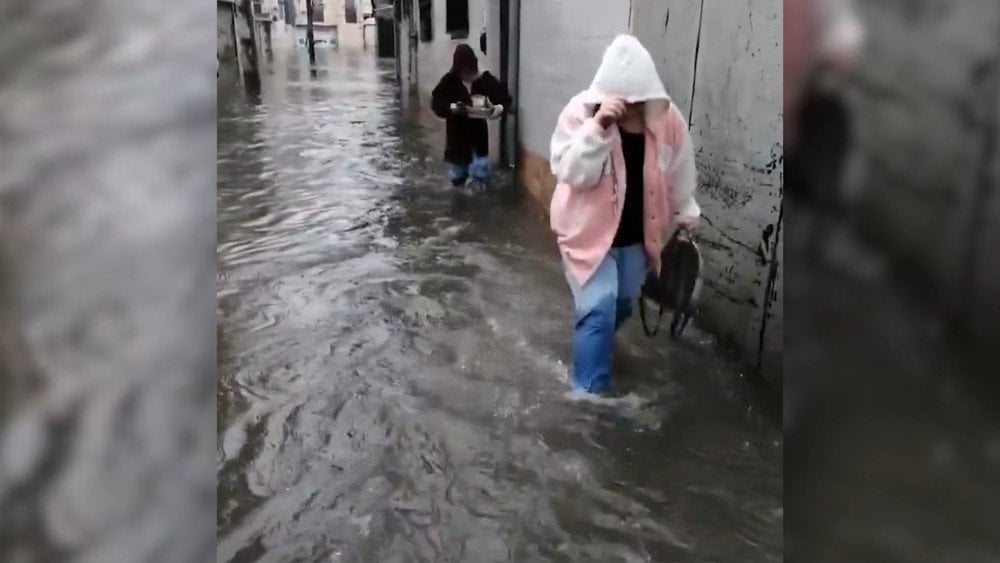 Inundações no Irão, chuva forte no Irão, chuva recorde no Irão