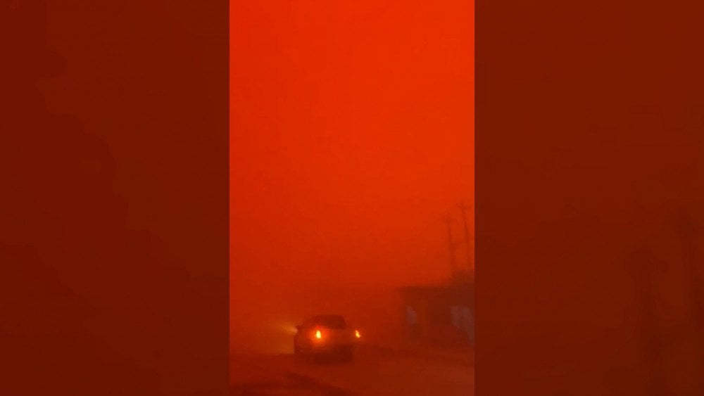 Dust storm in Iraq, zero visibility in Iraq