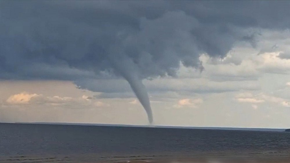 Waterspout in Russia, waterspout in Karelia, anomalies in Russia