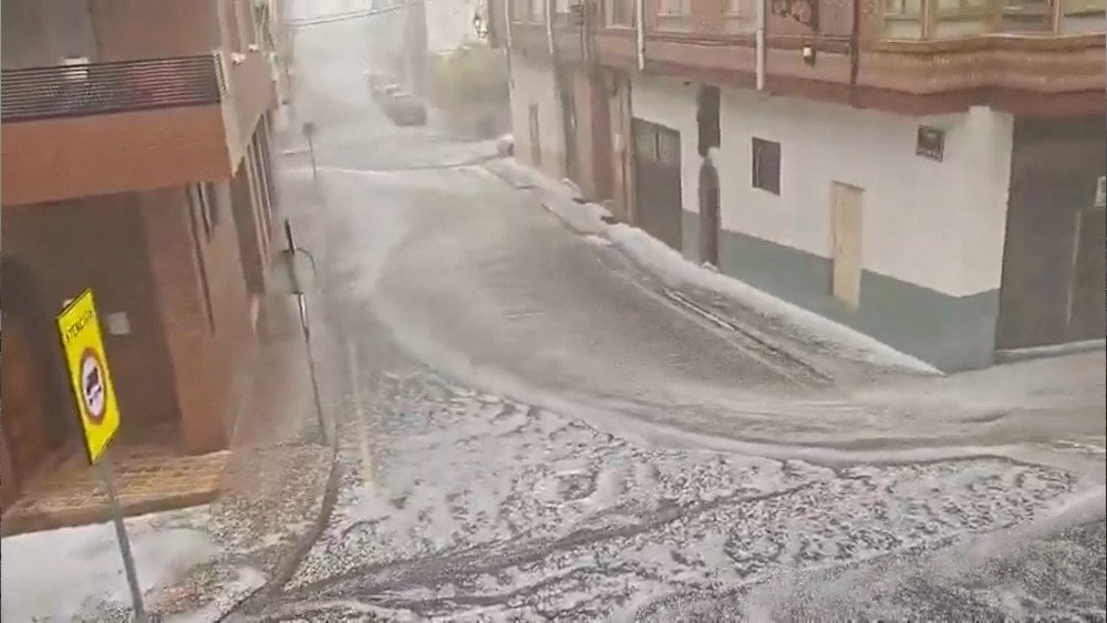 Downpour in Spain, storm in Spain, hail in Spain, heavy rain in Spain