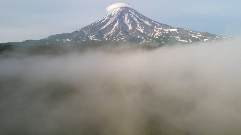 Извержение вулкана Кроноцкий, вулканы Камчатки, извержение вулкана в России