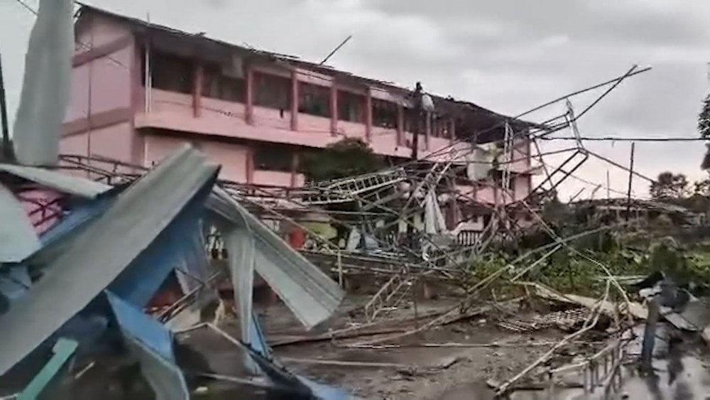 Tornado in Malaysia, storm in Malaysia, tornado tore the roof off a house in Malaysia