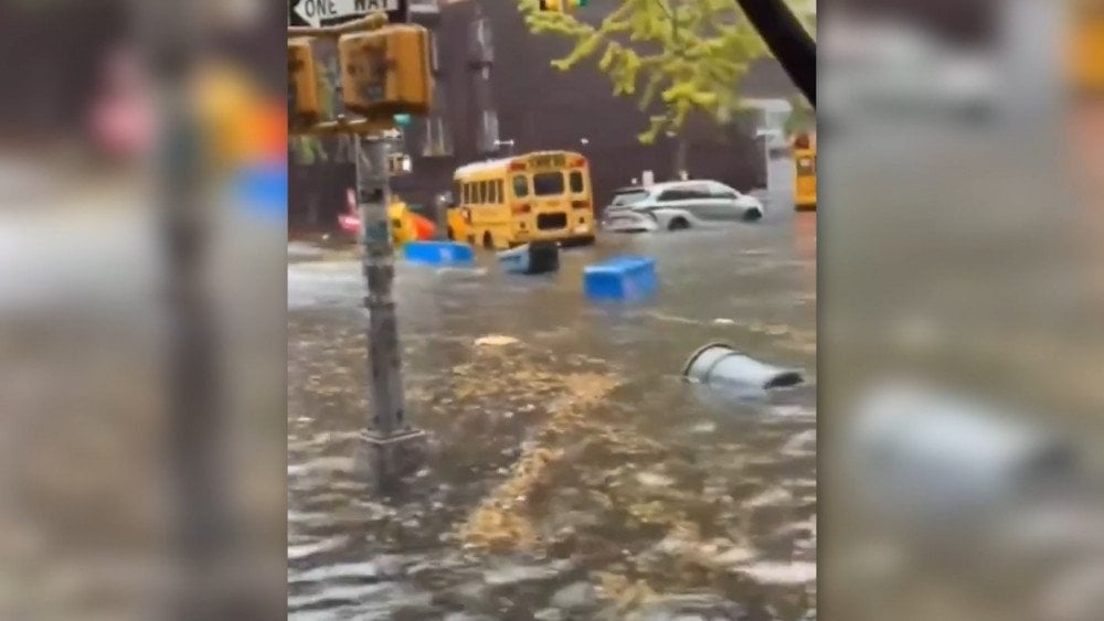 Storm in the USA, flooding in New York, downpour in New York, flooded streets in New York