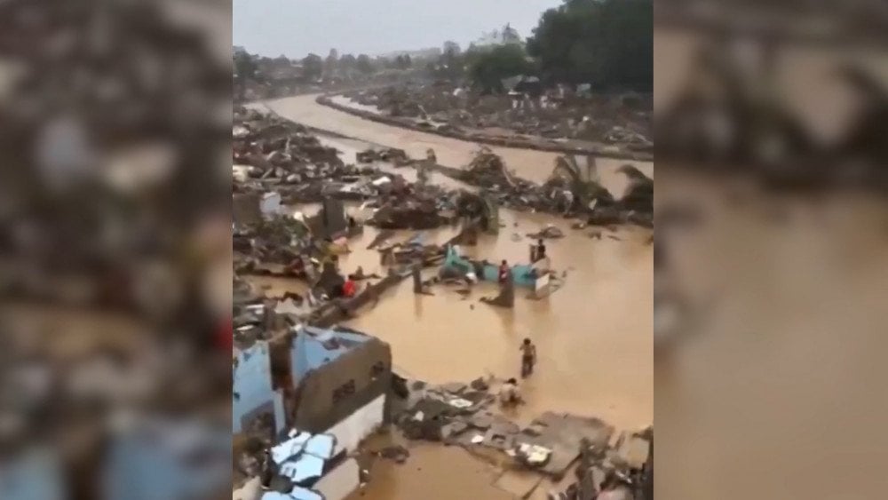 Typhoon Kalmaegi in the Philippines, downpour in the Philippines, flooding in the Philippines, destruction after the typhoon in the Philippines