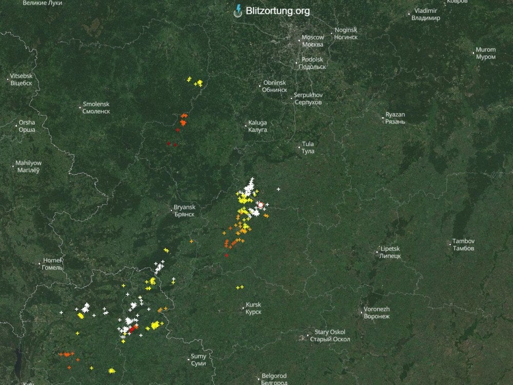 Thunderstorms in Central Russia, lightning activity in Russia, anomalous weather in Russia