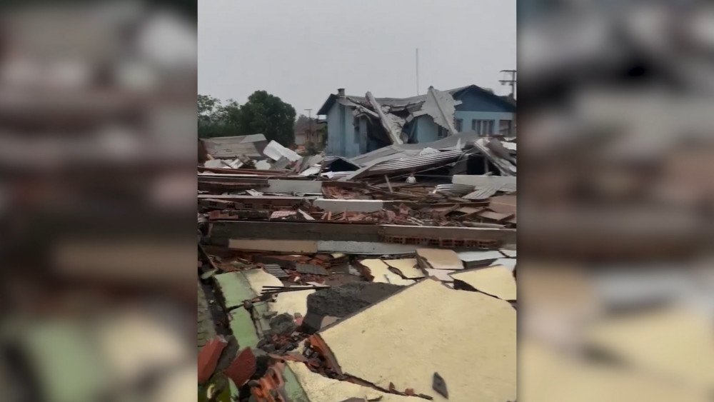 Extratropical cyclone in Brazil, tornado in Brazil, tornado destroyed buildings in Brazil