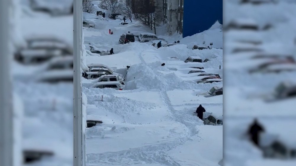 Snowfall in Kamchatka, anomalous winter in Russia, record snow in Kamchatka