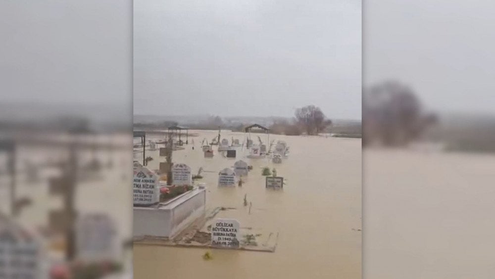 Torrential rains in Adana, flooding in Adana, cemeteries under water in Adana
