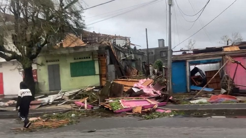 Strong wind in Madagascar, Cyclone Gezani in Madagascar, aftermath of the cyclone in Madagascar