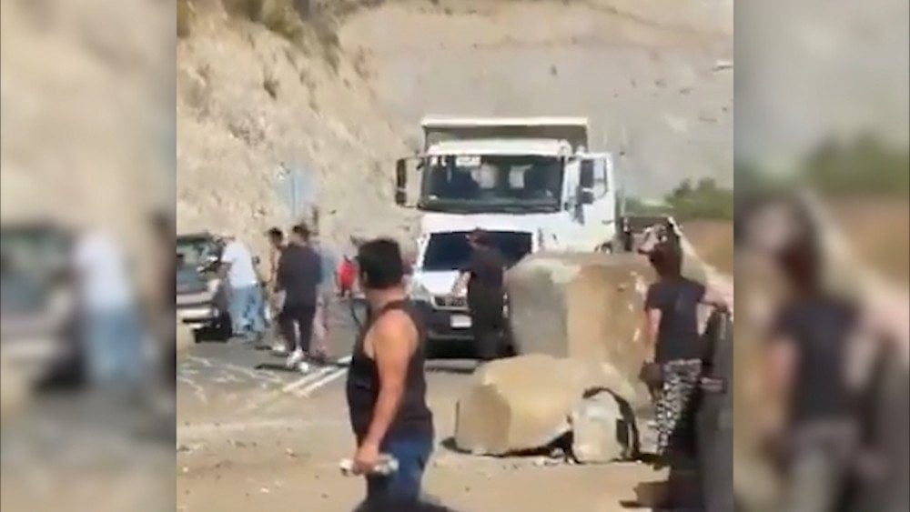 Earthquake in Chile, rockfall in Chile, aftermath of the earthquake in Chile
