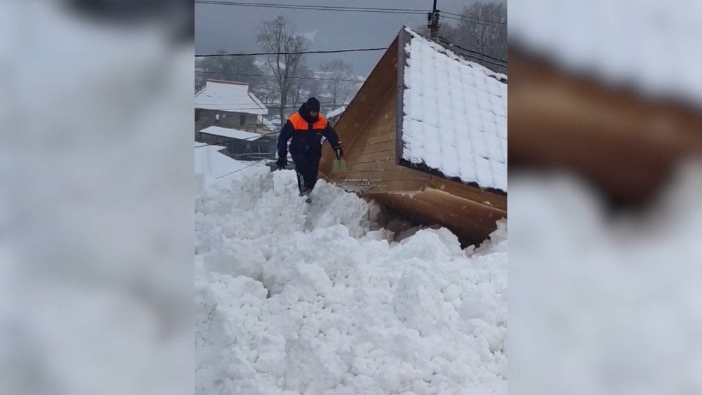 Сход лавины в Архызе