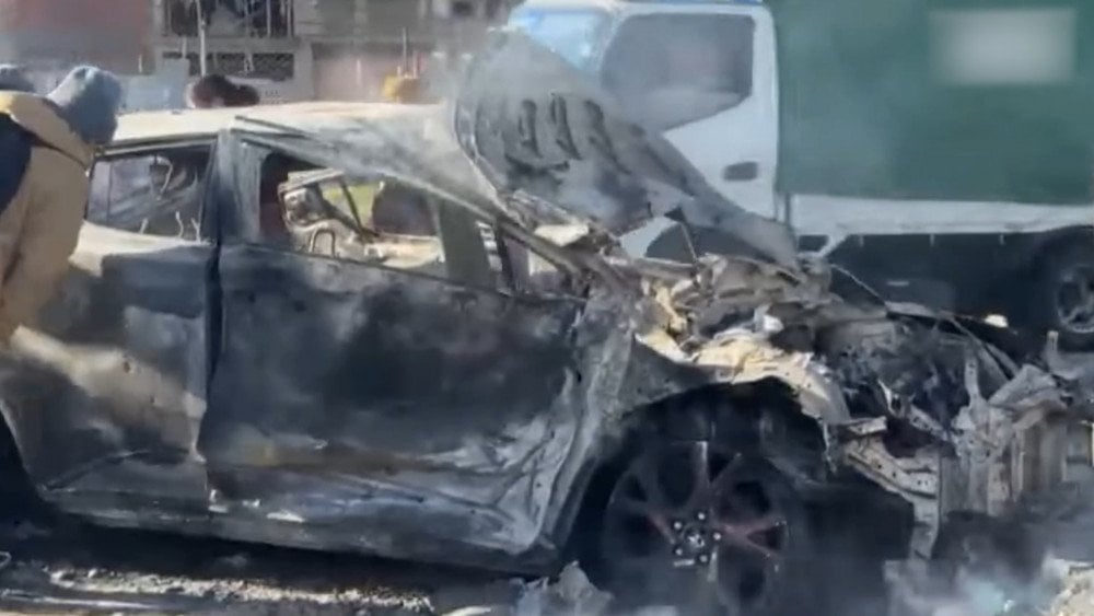 Авиакатастрофа в Боливии, крушение военного самолёта в Боливии, падение самолёта разрушило автомобили в Боливии