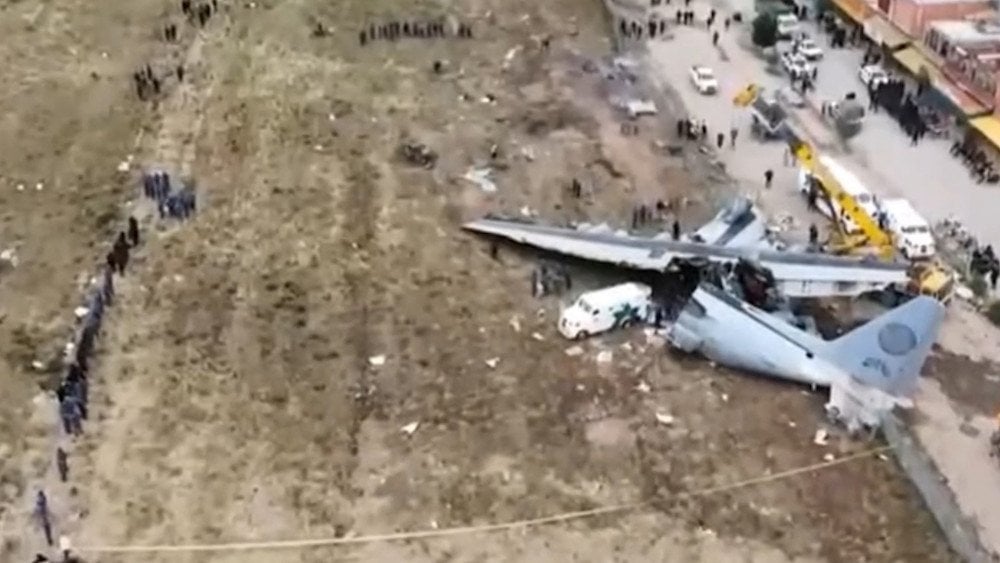 Incidente aereo in Bolivia, incidente di un aereo militare in Bolivia, caduta di un aereo in un aeroporto boliviano